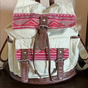 Cape Juby canvas backpack with Aztec trim